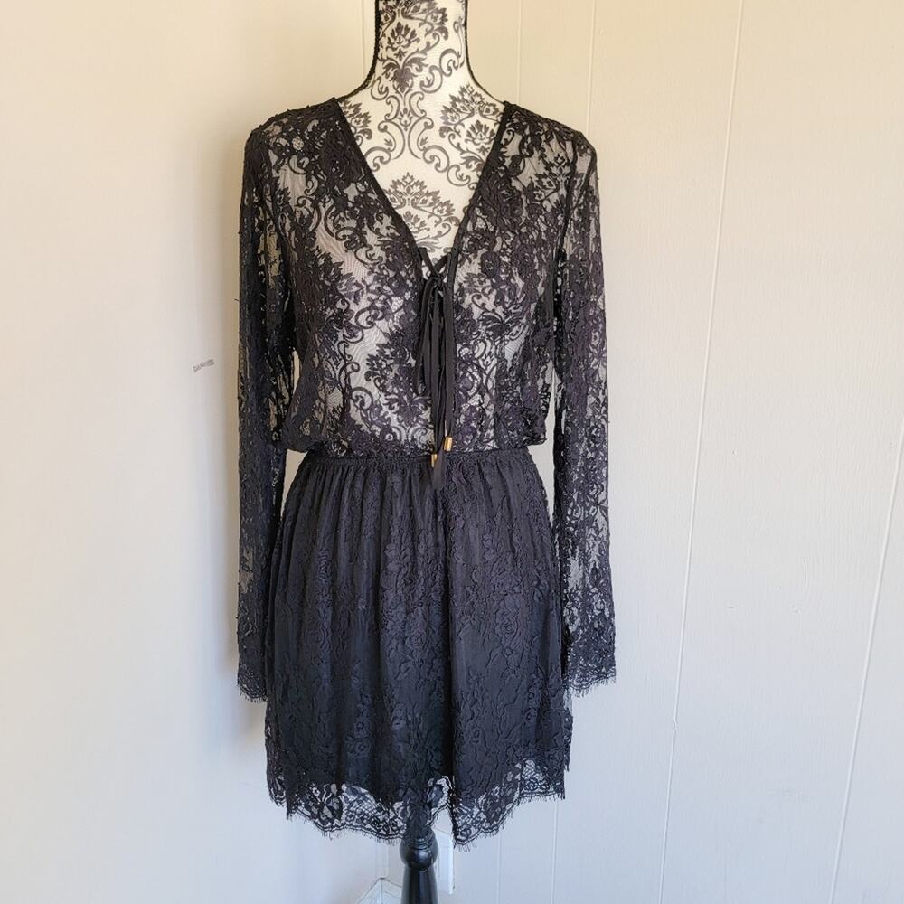 L'ATISTE Black Lace Mini Dress